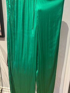 Dynamite Emerald Green Satin pants